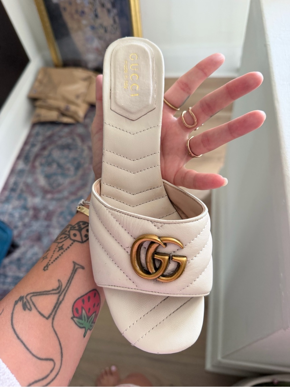 Interlocking G Leather Sandal - Picture 10 of 12
